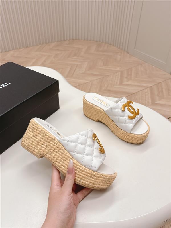 20251128184434425 270